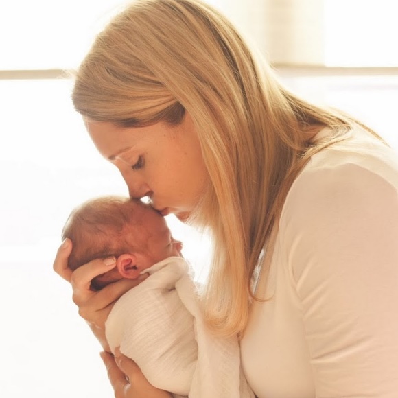 Meet your Posher, Amber - Picture 1 of 1